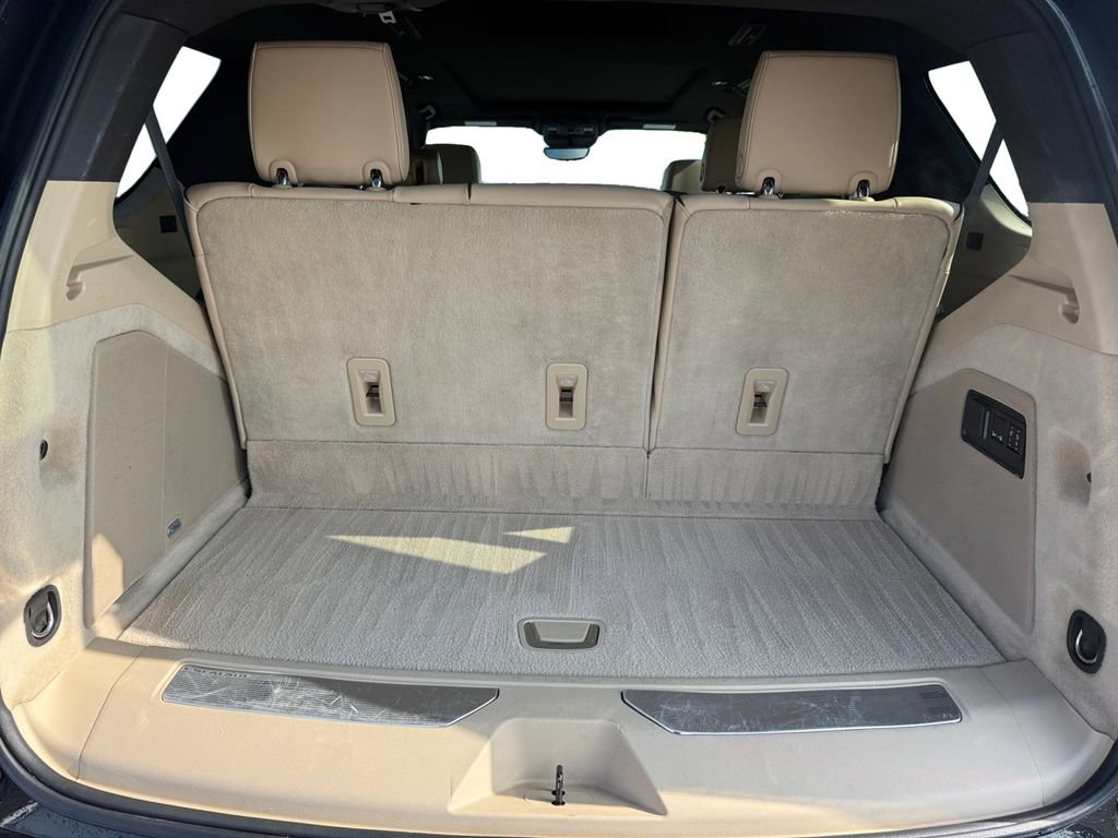 Certified 2024 Cadillac Escalade Premium Luxury image 19