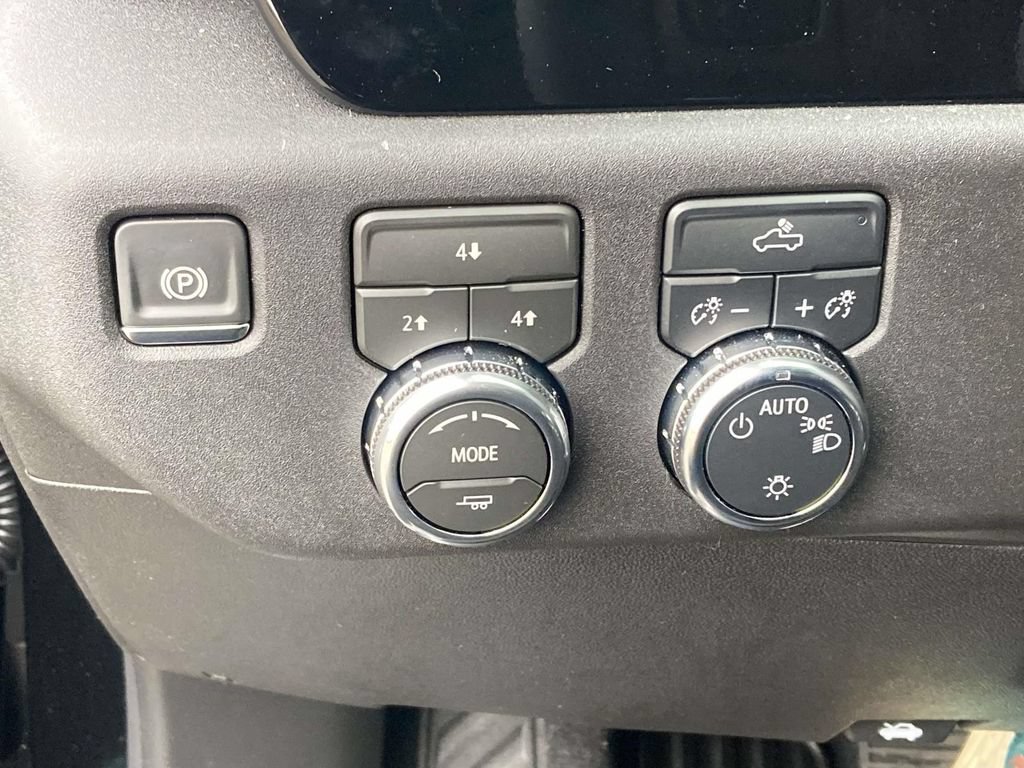 New 2026 GMC Sierra 3500 SLE AWD/4WD image 25