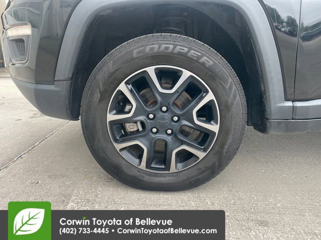 Used 2019 Jeep Compass Trailhawk w/ Cold Weather Group AWD/4WD image 26