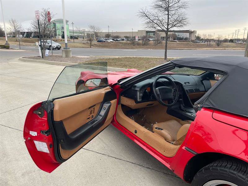 Used 1990 Chevrolet Corvette Convertible RWD image 63