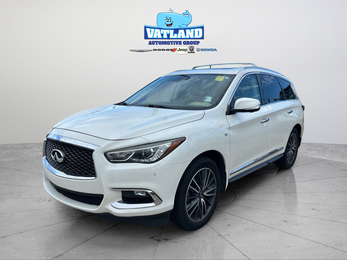 Used 2018 INFINITI QX60 Luxe w/ Premium Plus Package