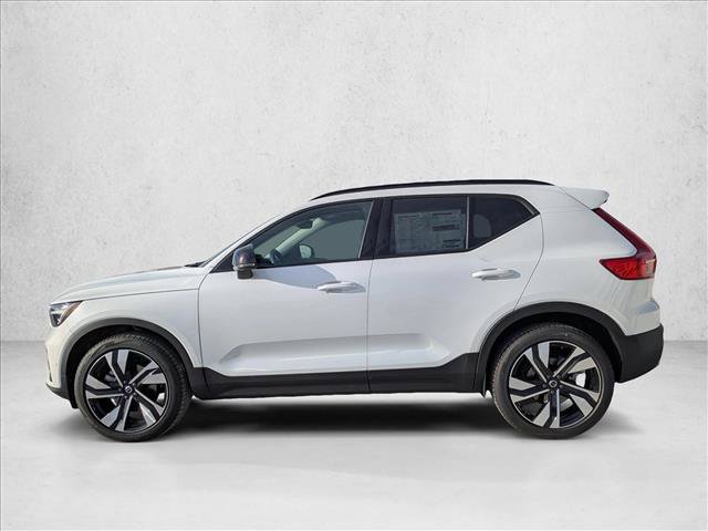 Certified 2026 Volvo XC40 B5 Ultra w/ Climate Package AWD/4WD image 9