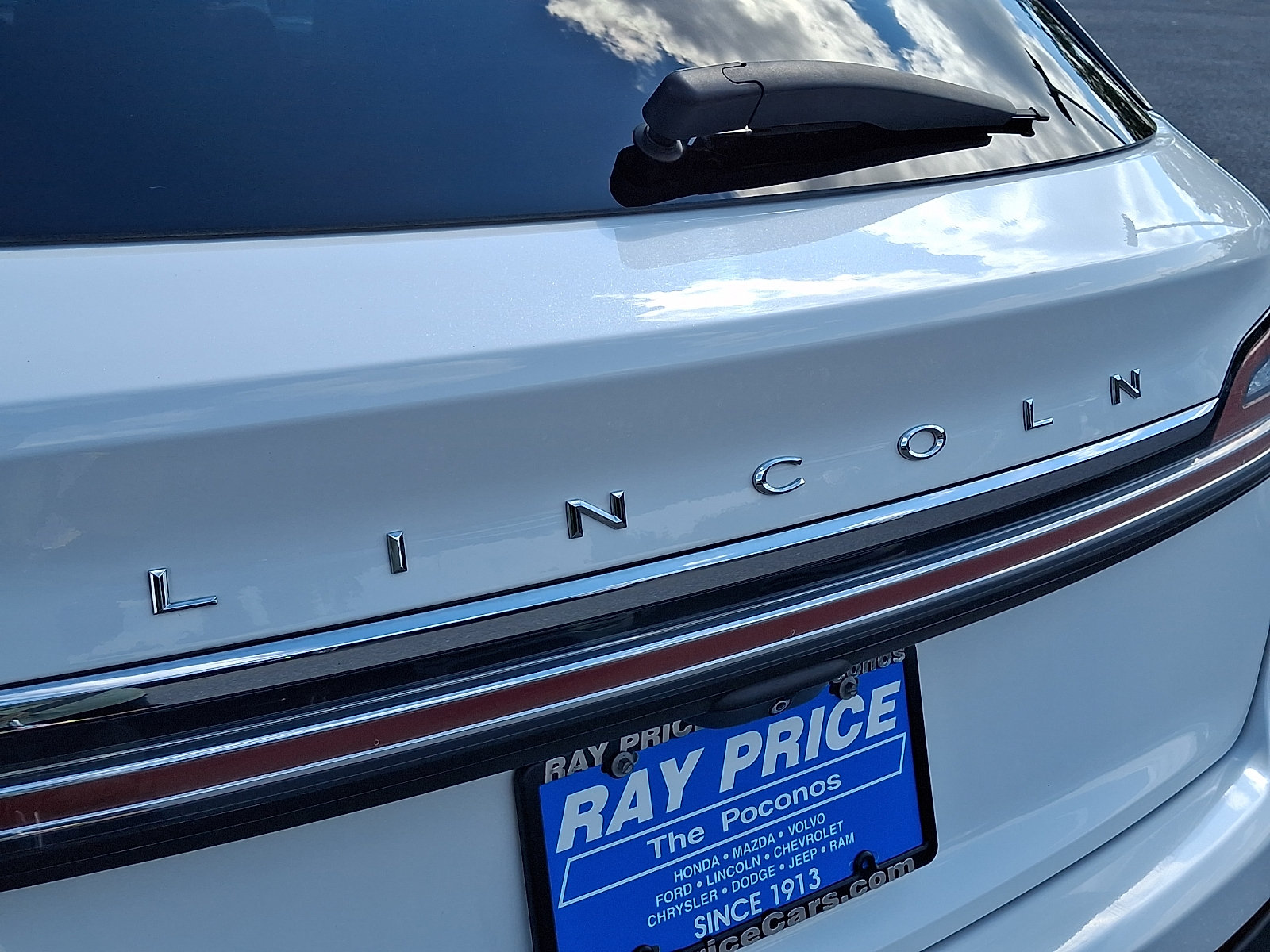Certified 2021 Lincoln Nautilus Reserve AWD/4WD image 32