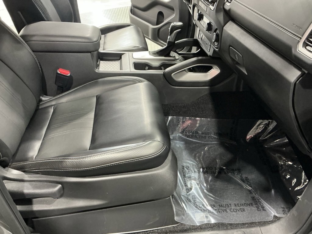 Used 2024 Nissan Frontier SL image 22