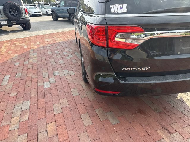 Used 2018 Honda Odyssey Elite image 9