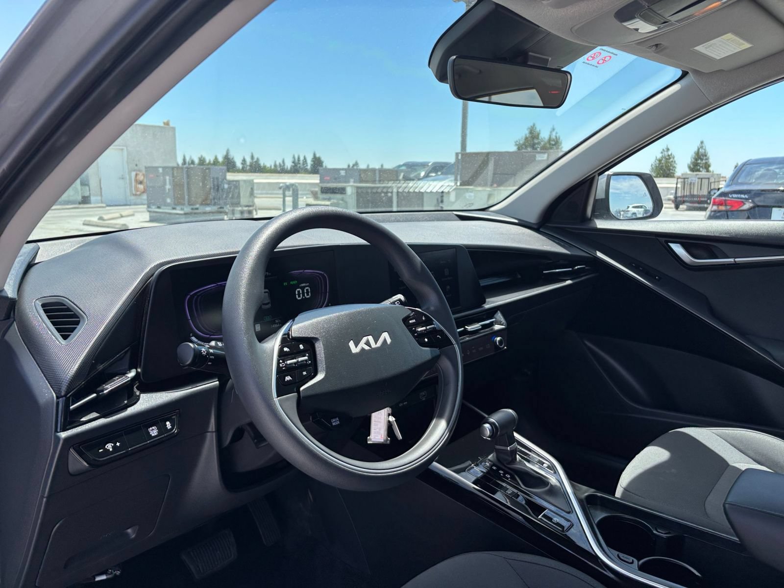 Used 2026 Kia Niro LX FWD image 32