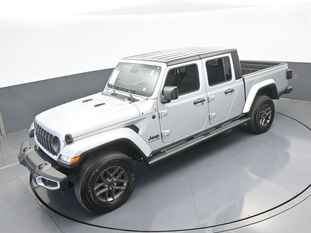 Used 2024 Jeep Gladiator Sport image 47