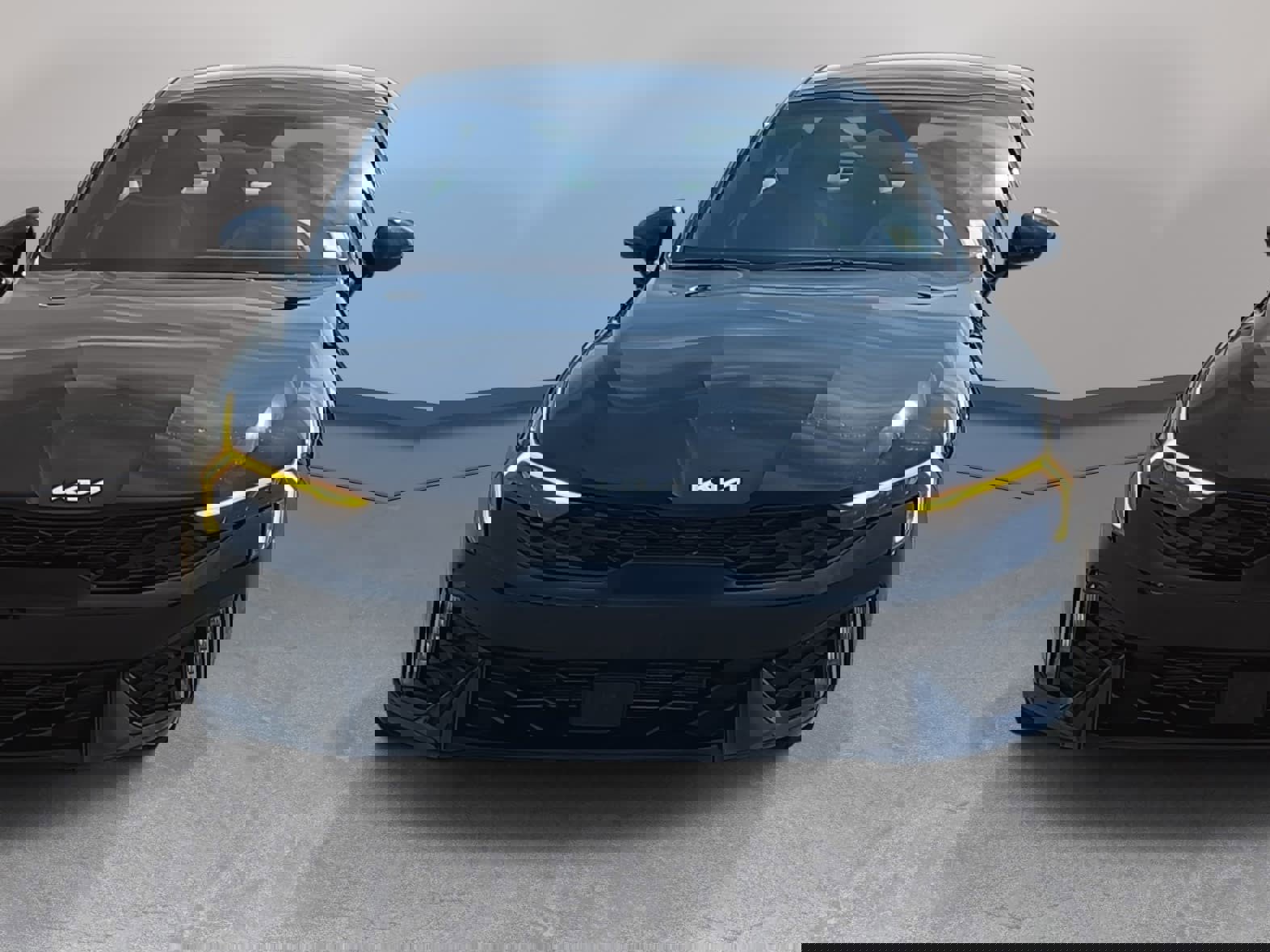 Used 2025 Kia K5 GT-Line w/ GT-Line Premium Package image 2