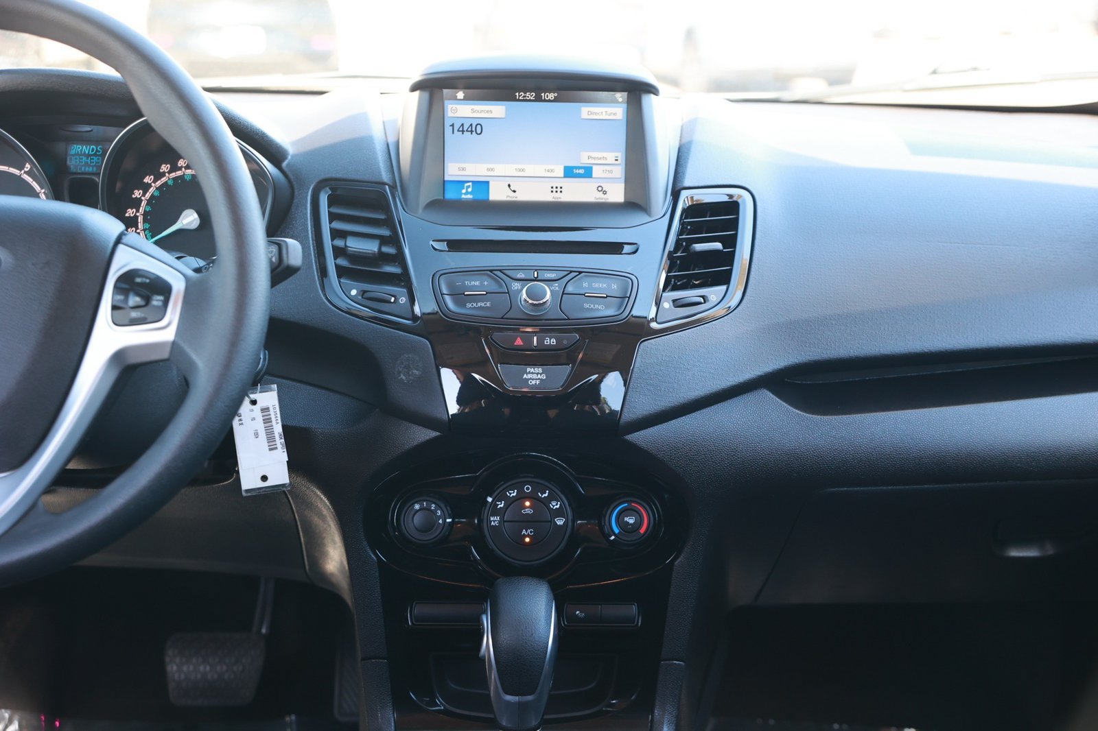 Used 2017 Ford Fiesta SE w/ Equipment Group 201A FWD image 24