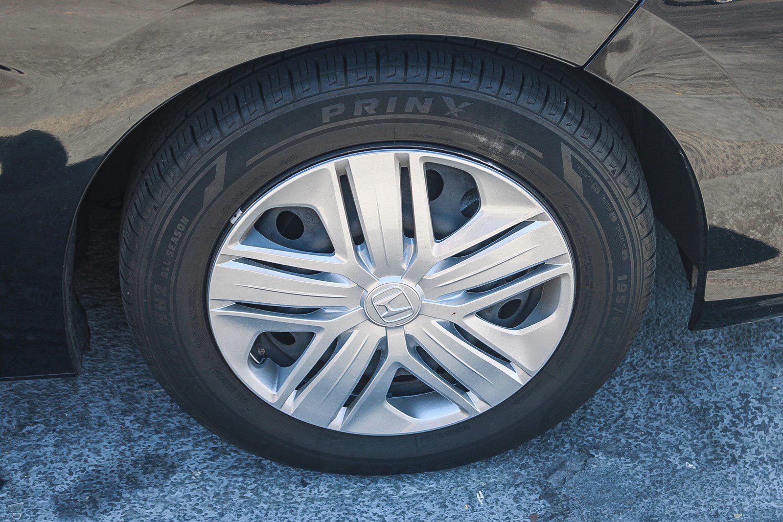 Used 2019 Honda Fit LX image 17
