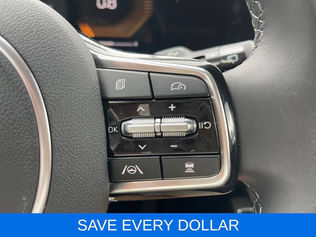 Used 2024 Kia Sorento EX w/ Panoramic Sunroof Package FWD image 21