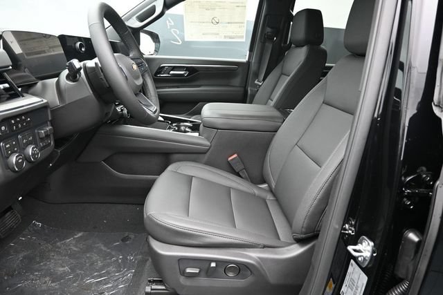 New 2026 Chevrolet Suburban LT w/ Comfort Package AWD/4WD image 19