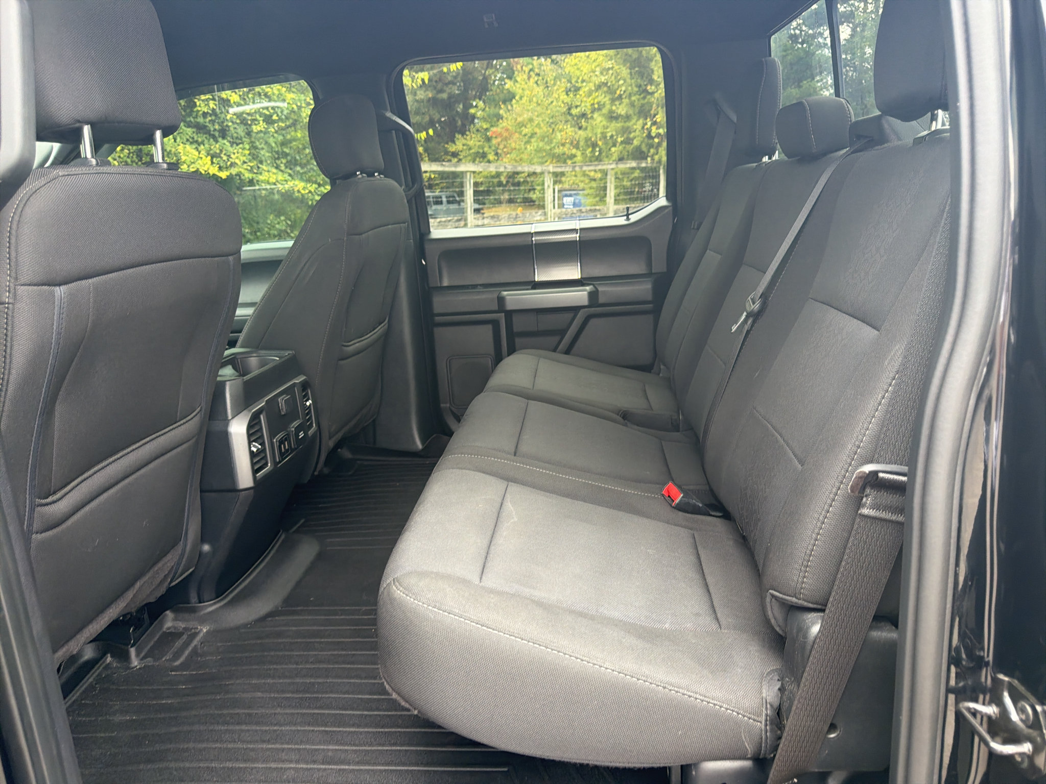 Used 2018 Ford F150 XLT w/ Equipment Group 302A Luxury AWD/4WD image 25