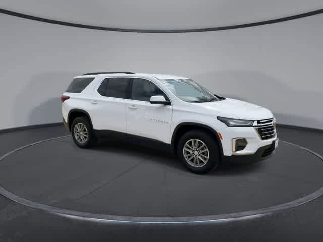 Used 2023 Chevrolet Traverse LT image 2
