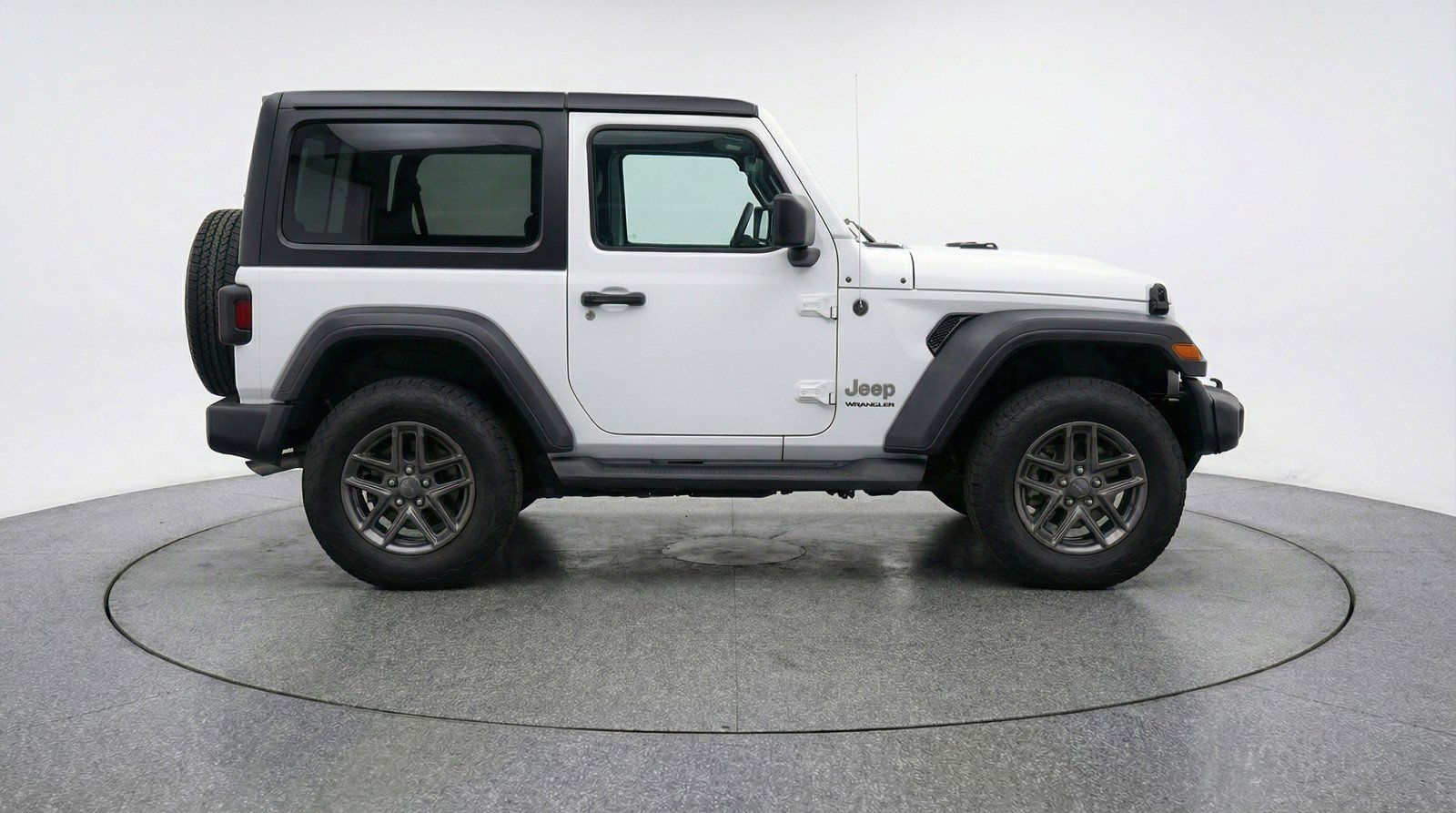 Used 2025 Jeep Wrangler Sport S image 9