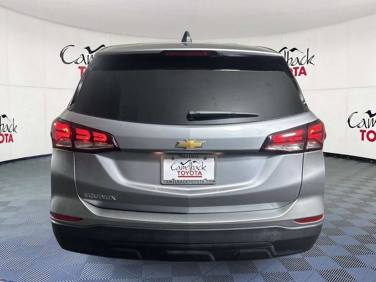 Used 2024 Chevrolet Equinox LS w/ LS Convenience Package FWD image 6