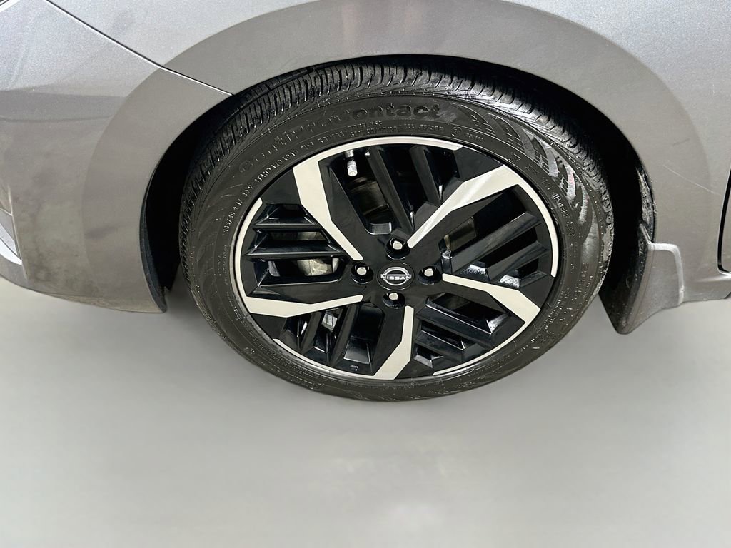 Used 2025 Nissan Versa SR w/ Trunk Package FWD image 8