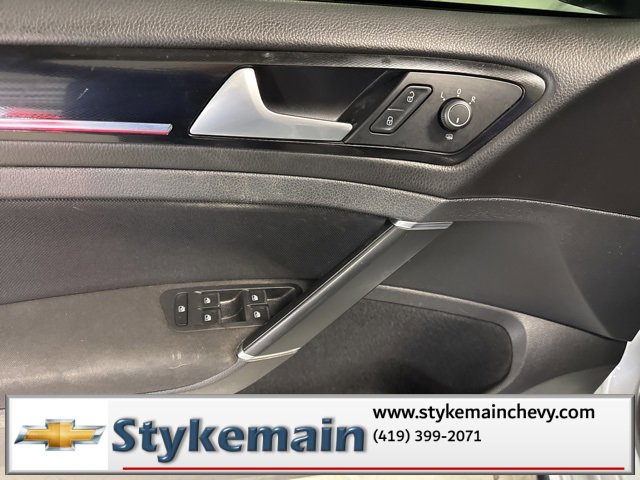 Used 2016 Volkswagen GTI S image 31