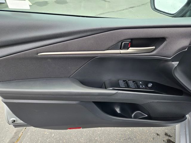 Used 2025 Toyota Camry LE image 16