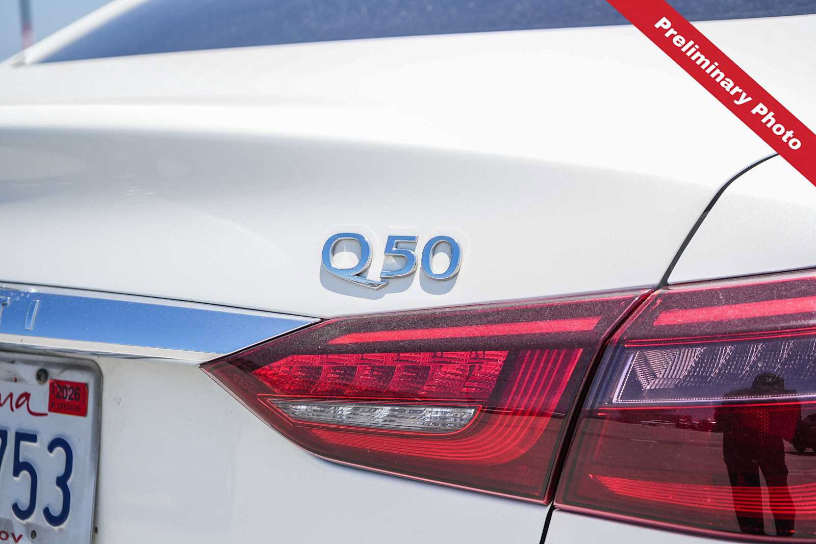 Used 2020 INFINITI Q50 Luxe w/ Essential Package (3.0T Luxe) RWD image 10