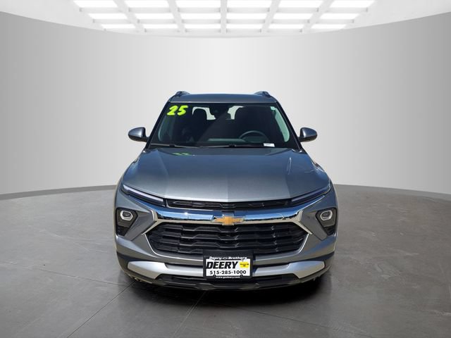 Used 2025 Chevrolet TrailBlazer LT AWD/4WD image 4