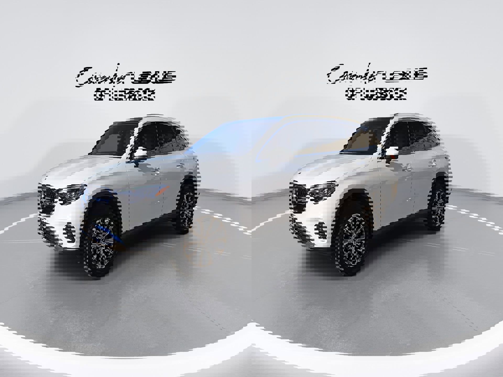 Used 2025 Mercedes-Benz GLC 300 GLC 300 4MATIC image 4