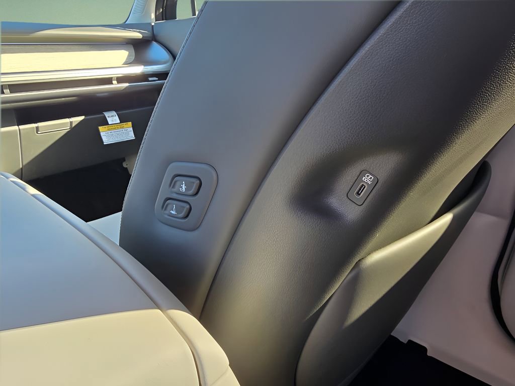 New 2026 Hyundai Ioniq 9 SEL image 28