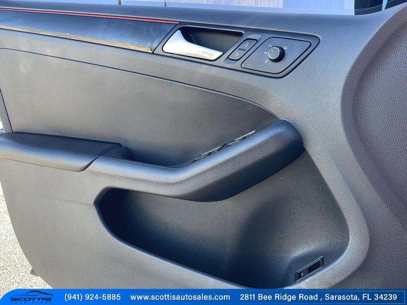 Used 2018 Volkswagen Jetta GLI image 34