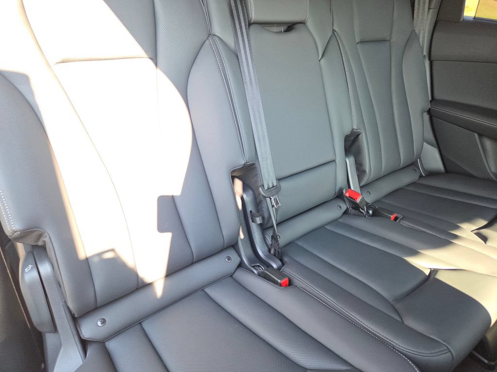 New 2026 Audi Q7 2.0T Premium Plus AWD/4WD image 31