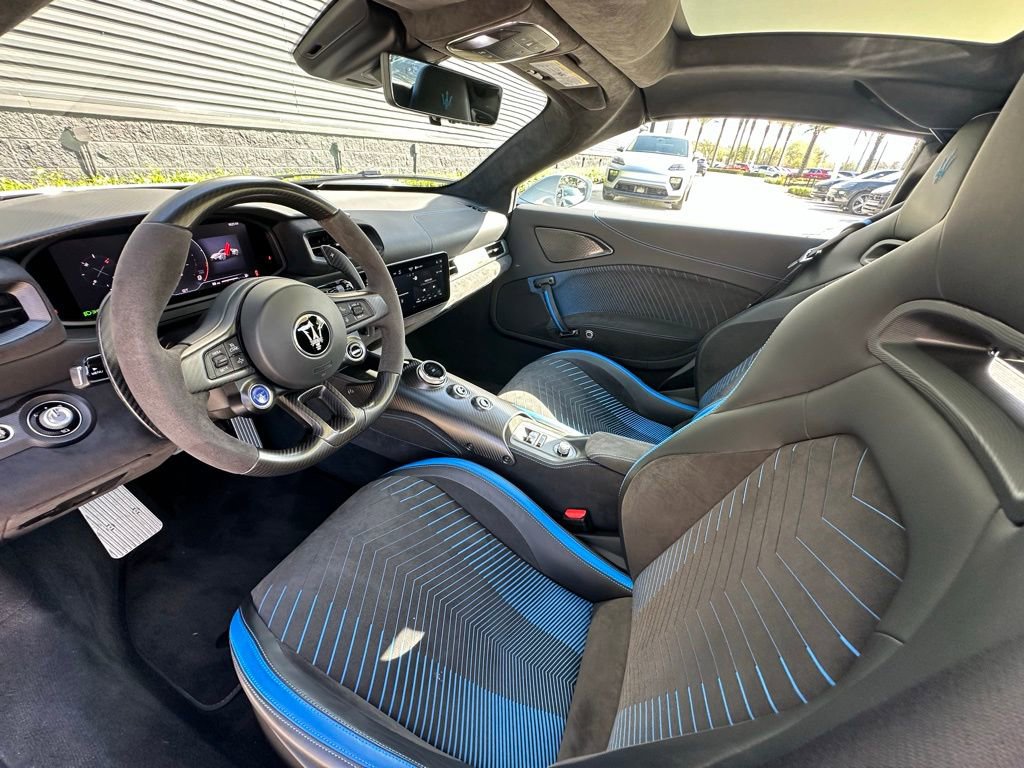 Used 2023 Maserati MC20 Spyder image 4