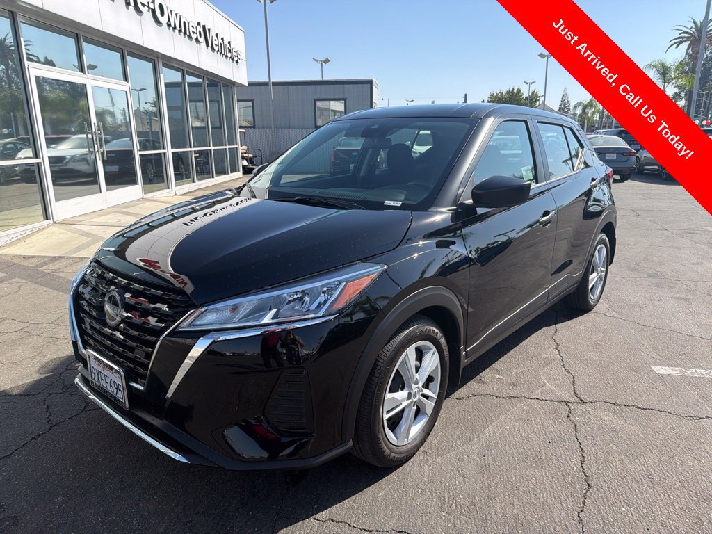 Used 2025 Nissan Kicks Play S
