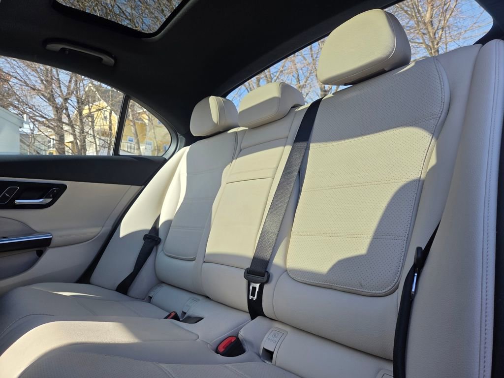 Used 2024 Mercedes-Benz C 300 4MATIC Sedan w/ Exclusive Trim Package image 19