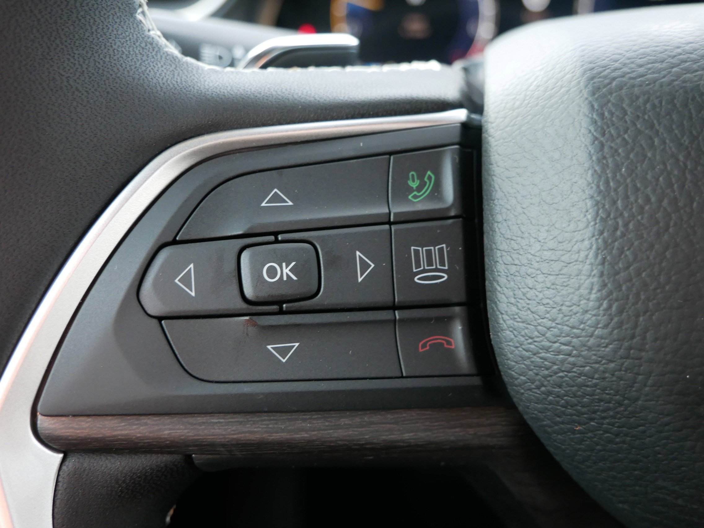 New 2025 Jeep Grand Cherokee L Limited image 19