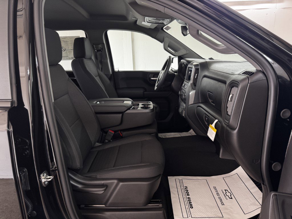 New 2026 Chevrolet Silverado 1500 Custom w/ Turbomax Blackout Package image 81