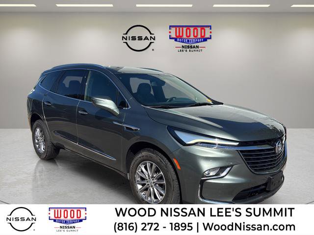 Used 2023 Buick Enclave Essence FWD image 1