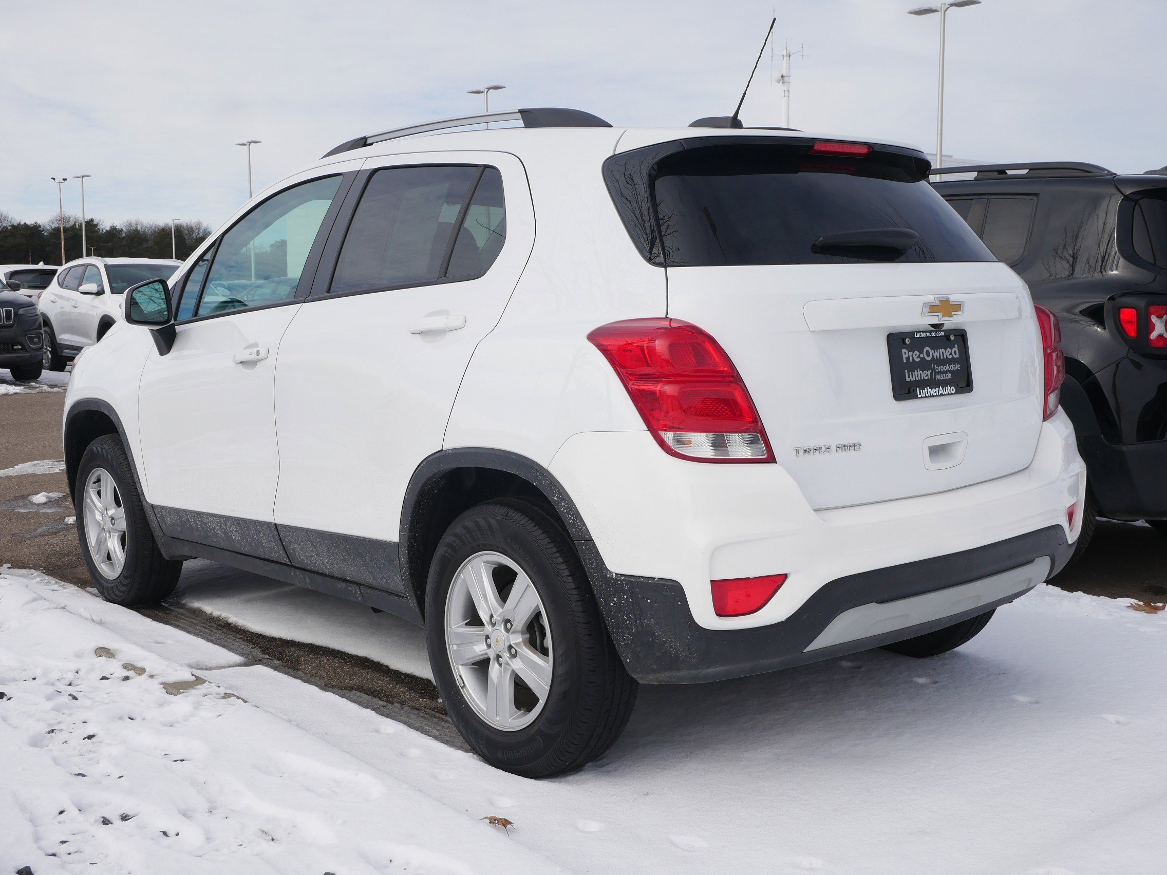 Used 2022 Chevrolet Trax LT w/ LT Convenience Package image 4