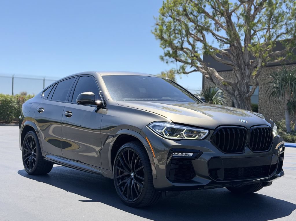 Used 2020 BMW X6 M50i w/ Executive Package AWD/4WD image 3