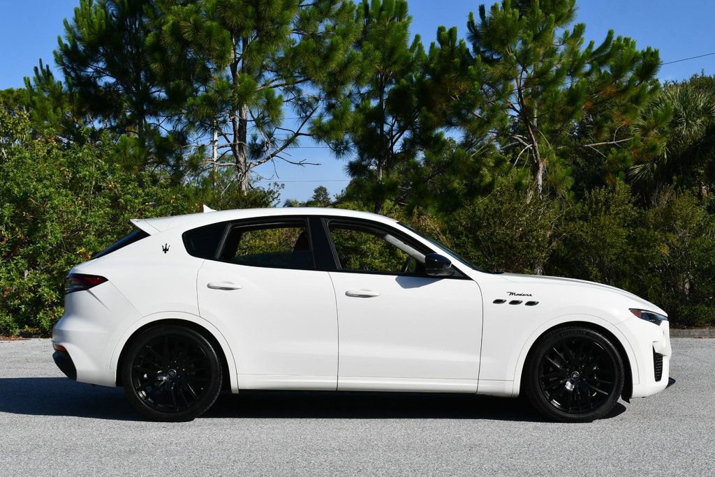 Used 2022 Maserati Levante Modena AWD/4WD image 7