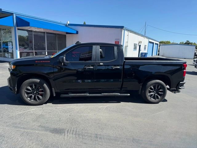 Used 2021 Chevrolet Silverado 1500 Custom w/ LPO, Dark Essentials Package RWD image 2