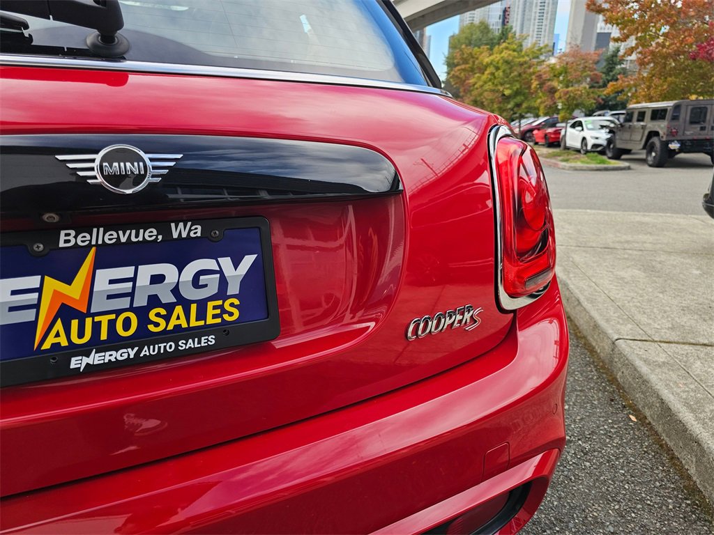 Used 2019 MINI Cooper S w/ Signature Upholstery Package image 16