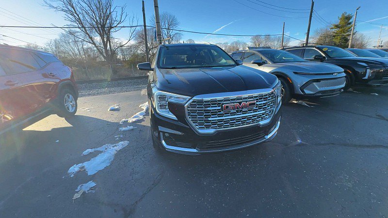 Used 2022 GMC Terrain Denali w/ Denali Premium Package image 8