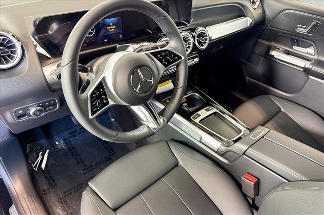 New 2026 Mercedes-Benz GLB 250 image 9
