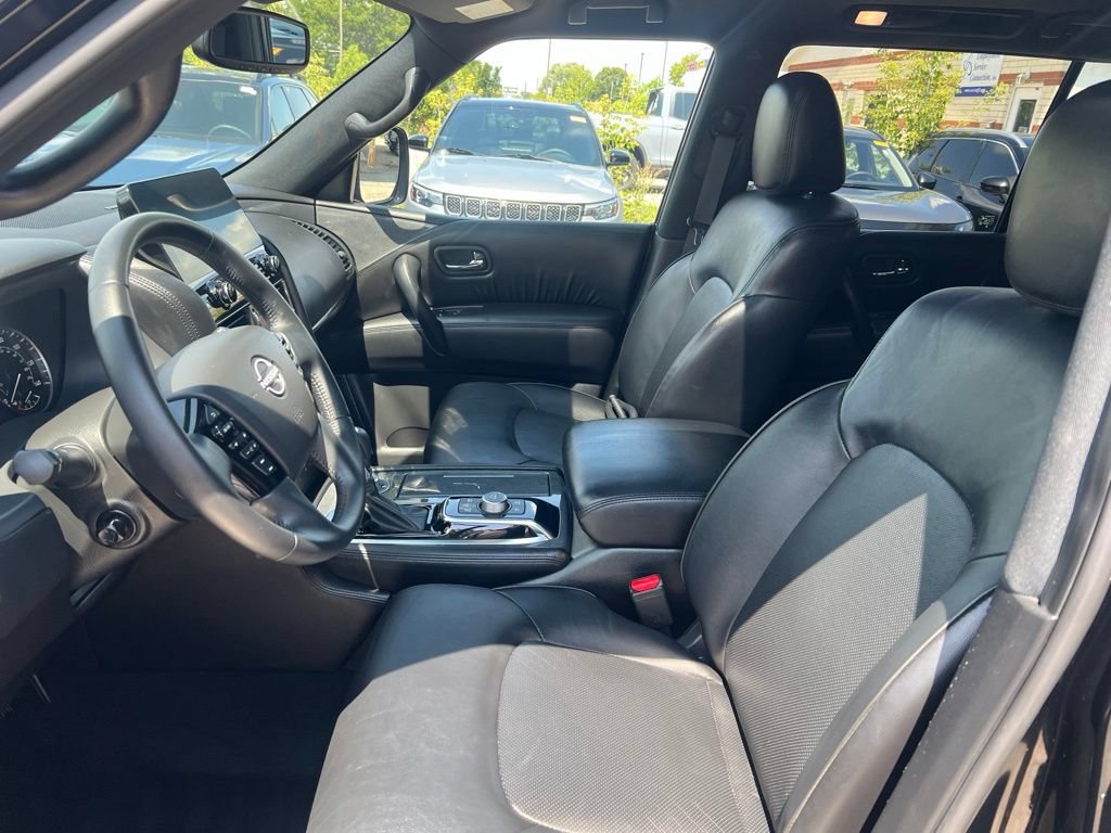 Certified 2023 Nissan Armada SL w/ Midnight Edition Package AWD/4WD image 4