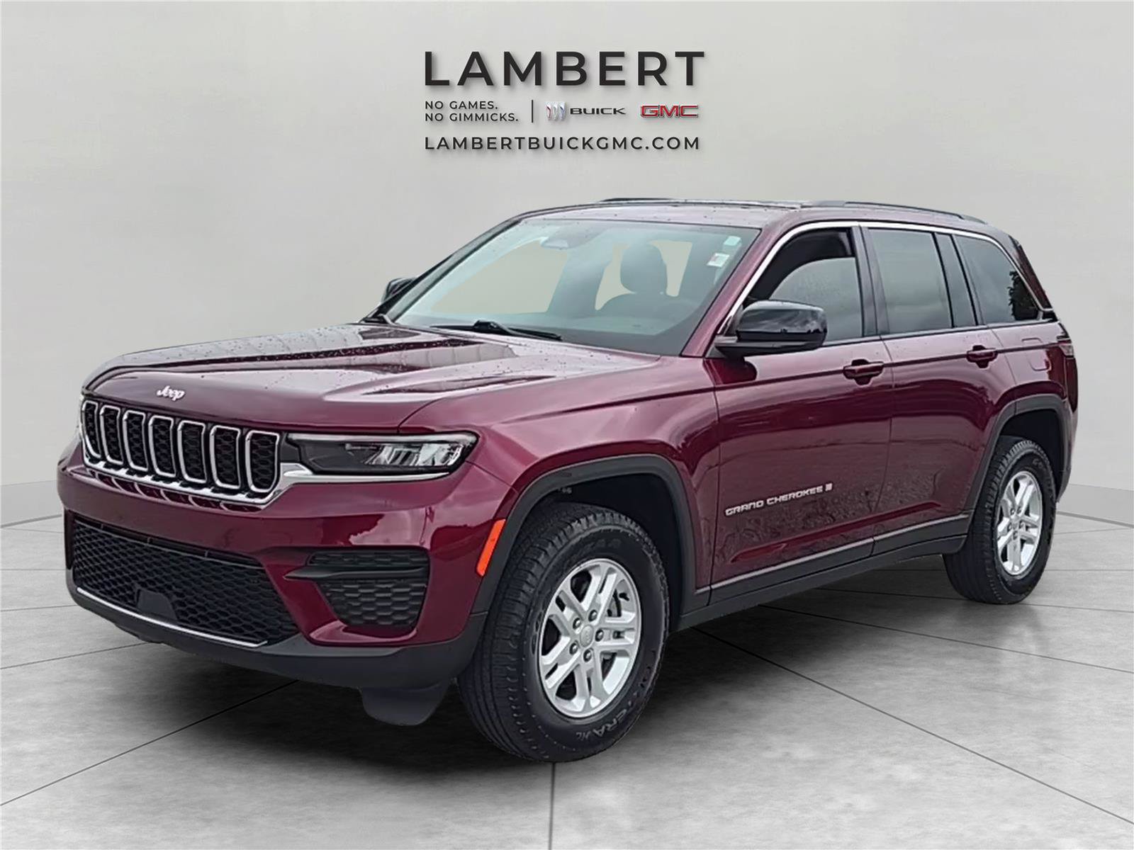 Used 2025 Jeep Grand Cherokee Laredo w/ Trailer Tow Package