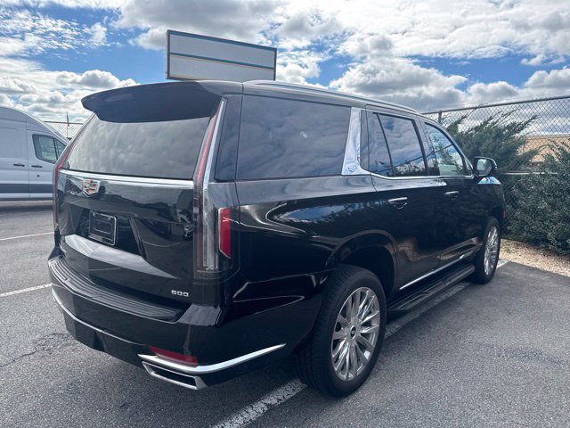 Used 2023 Cadillac Escalade Premium Luxury AWD/4WD image 5