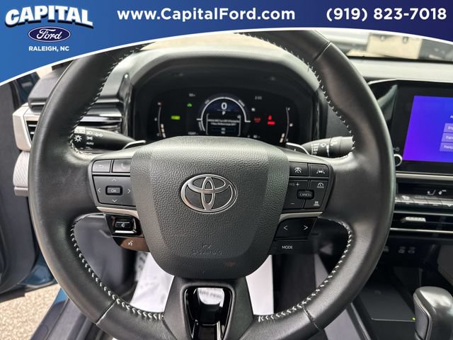 Used 2025 Toyota Camry SE w/ Convenience Package FWD image 24
