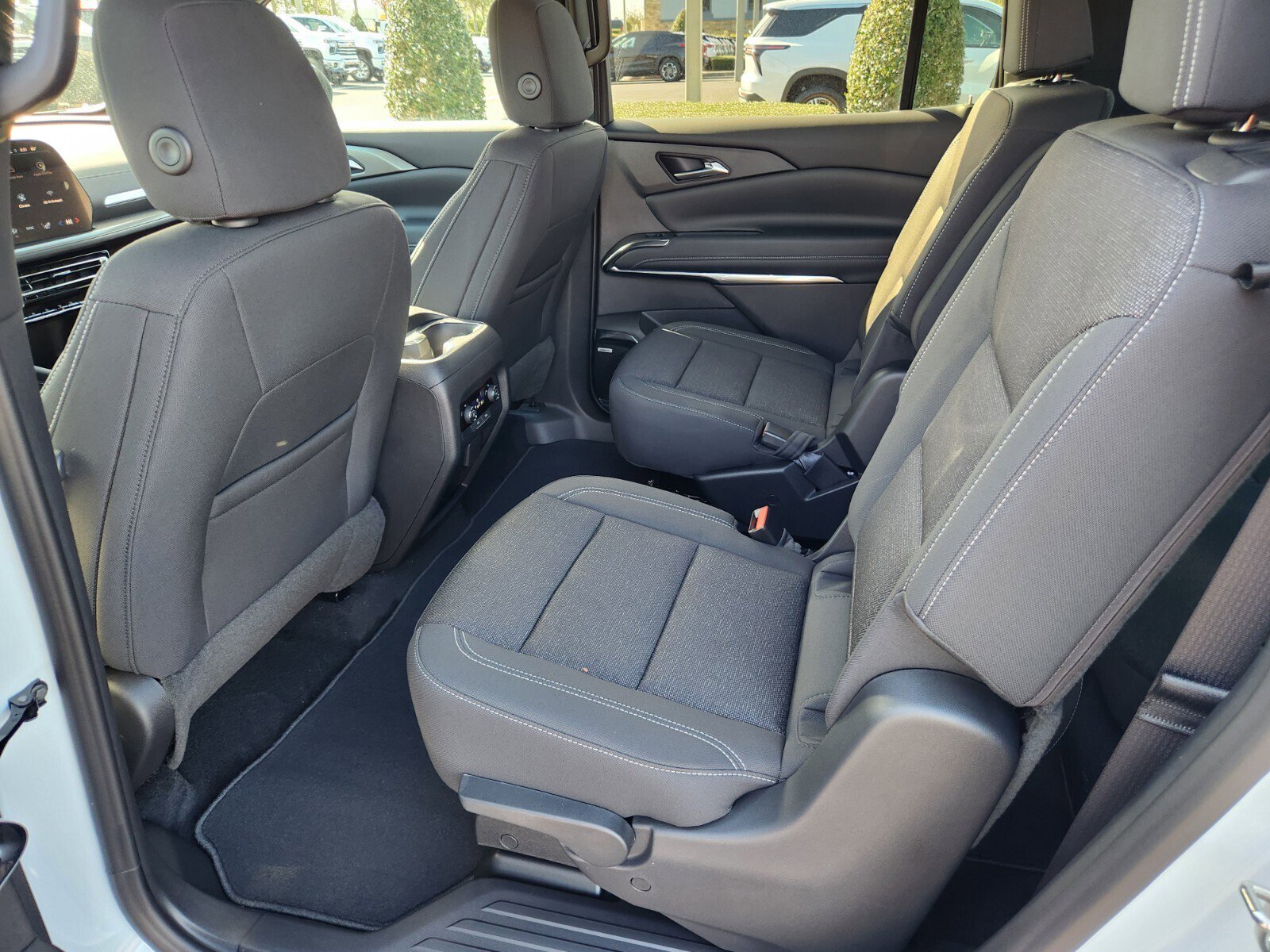 New 2026 Chevrolet Traverse LT w/ Enhanced Driving Package image 6