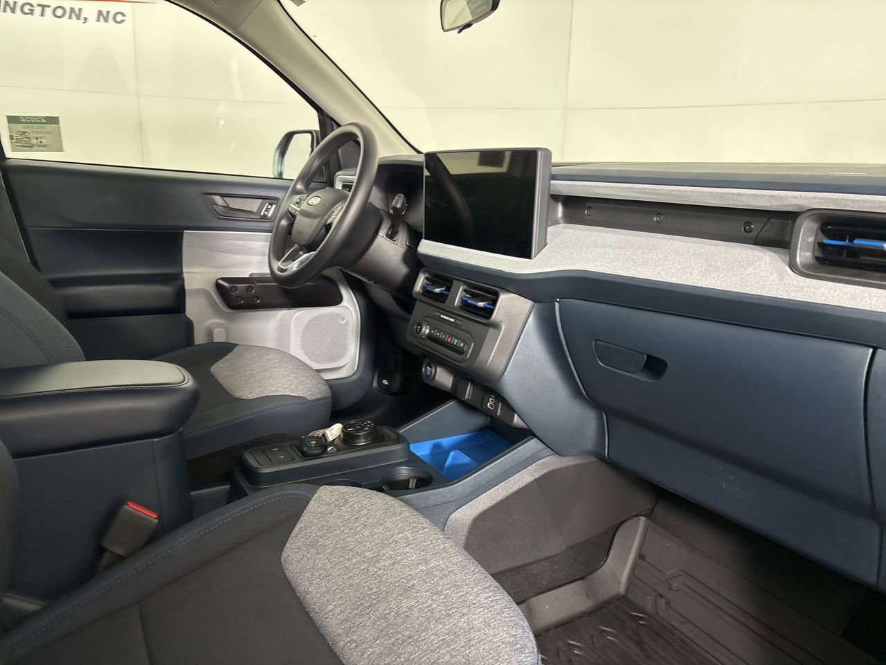 Used 2025 Ford Maverick XLT w/ Equipment Group 302A image 27