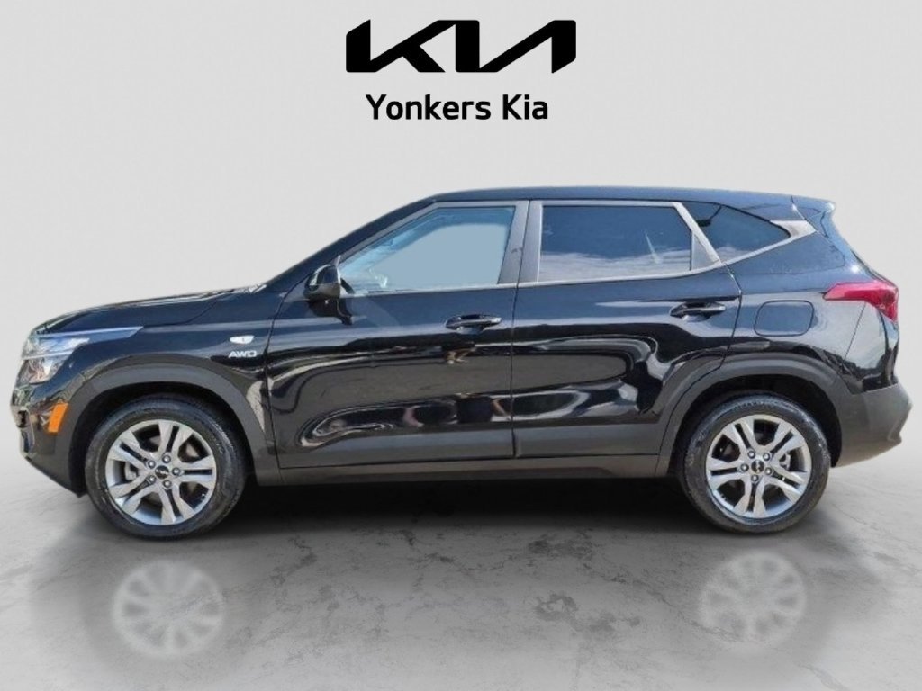 Certified 2023 Kia Seltos LX AWD/4WD image 9