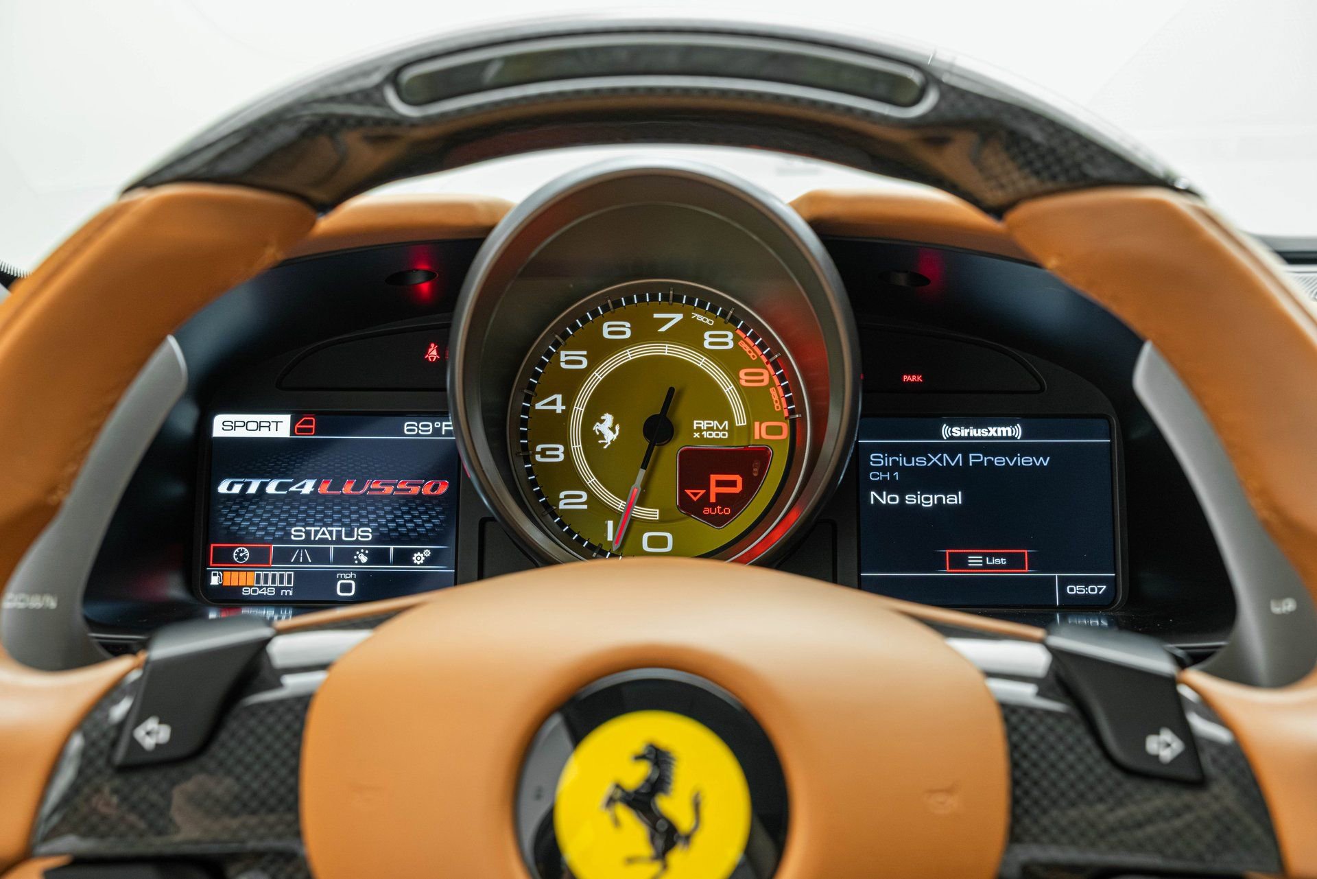 Certified 2019 Ferrari GTC4Lusso AWD/4WD image 31